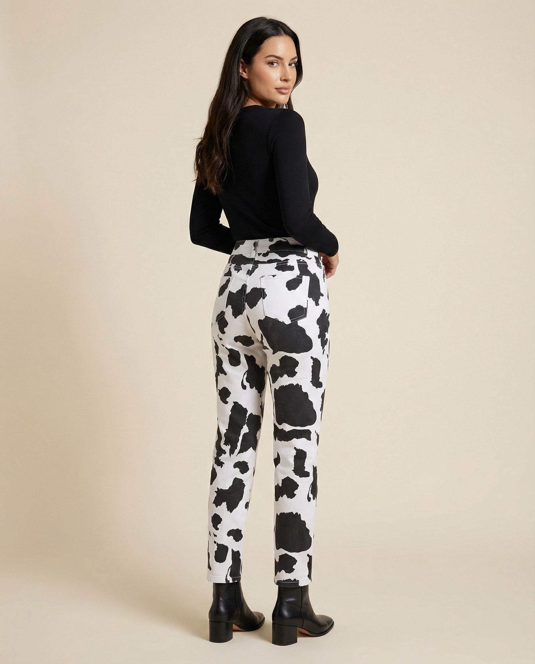 Damen Trendige Jeans im einzigartigen Kuhmuster R&B