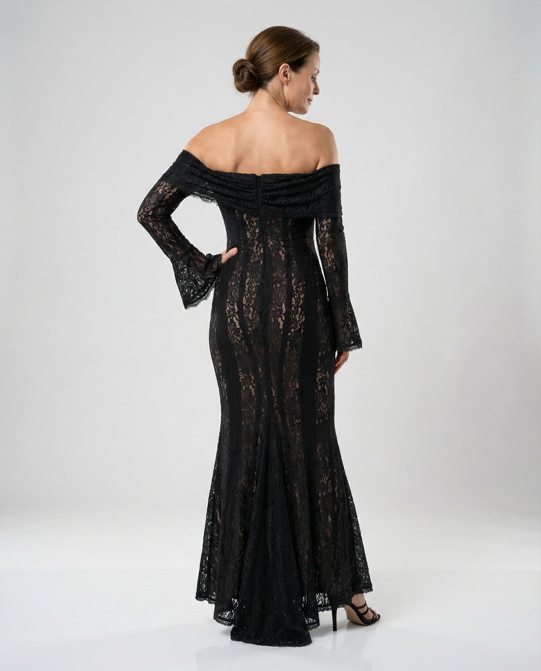 Langarm Abendkleid mit Off-Shoulder Spitze