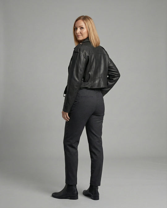 Damen Lederjacke Schwarz mit Gürtel