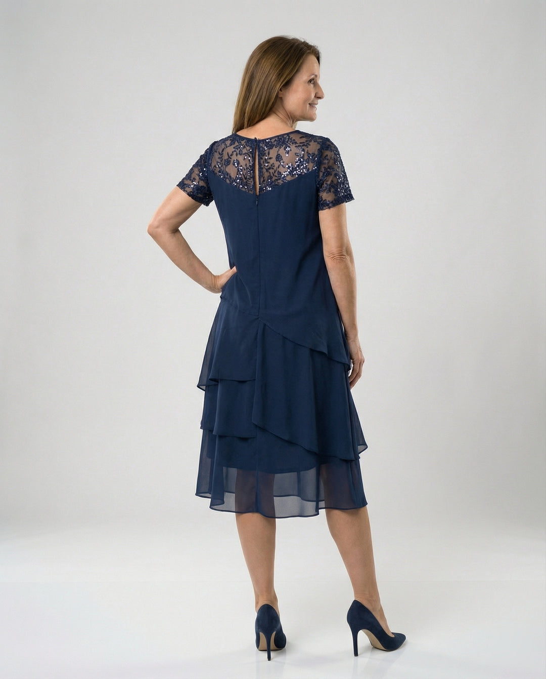 Damen Elegantes Schichtkleid mit Spitzenärmel und asymmetrischem Saum R&B