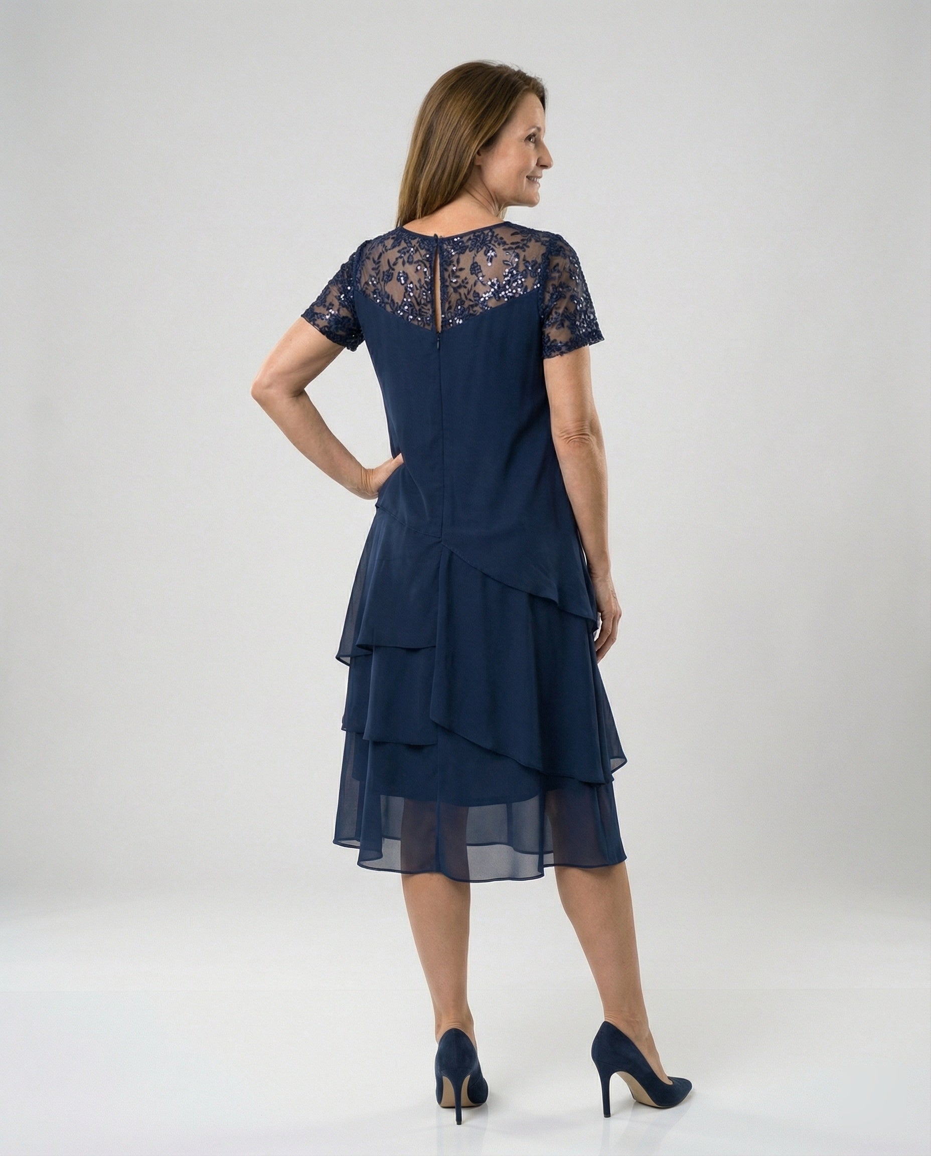 Damen Elegantes Schichtkleid mit Spitzenärmel und asymmetrischem Saum R&B