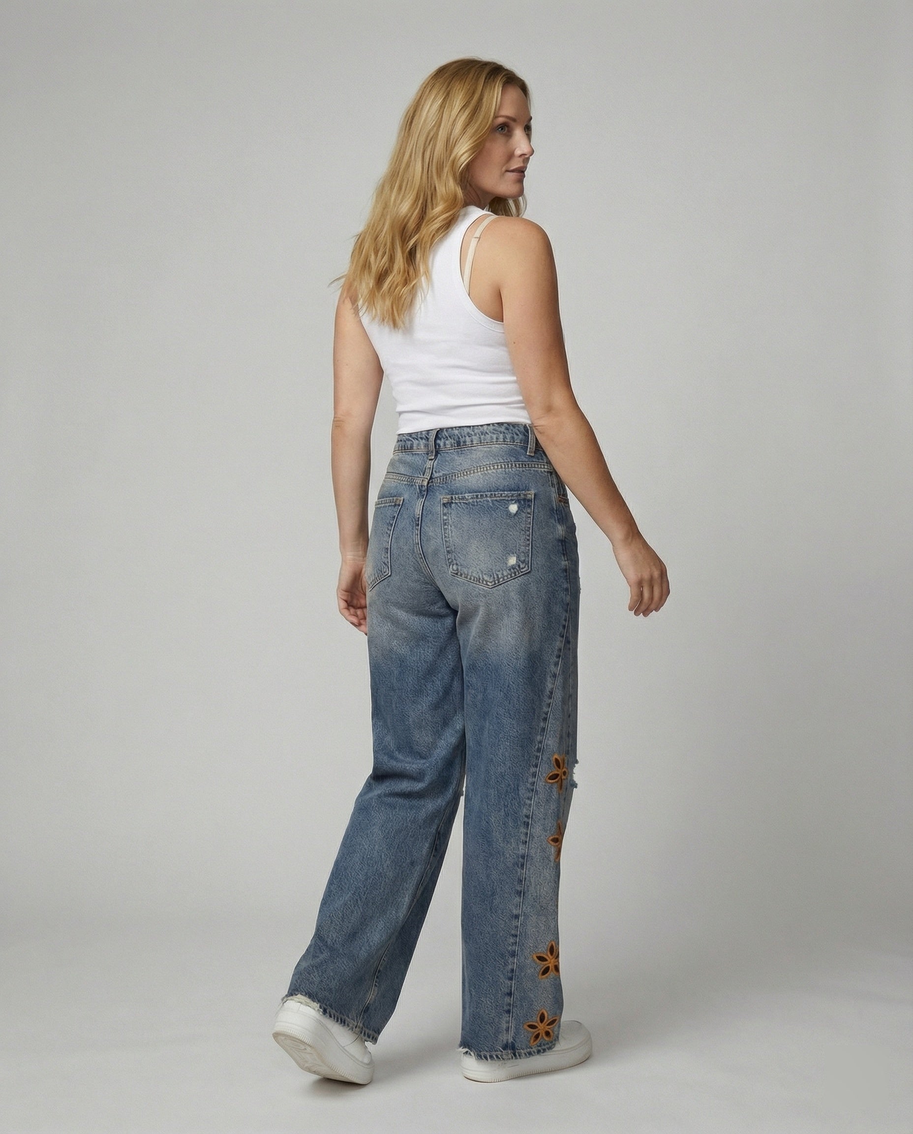Damen Weit geschnittene Jeans im floralen Design mit bunten Applikationen R&B