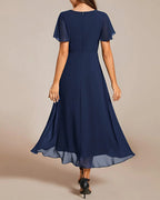 R&B | Kleid mit V-Ausschnitt und Rüschenärmeln