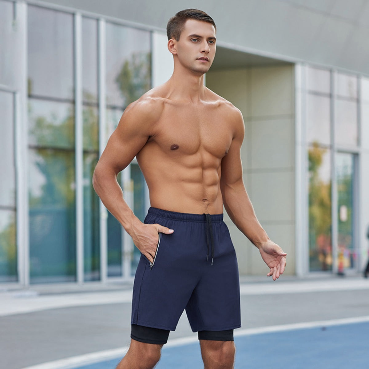 R&B | Große, doppelt gefütterte Sportshorts