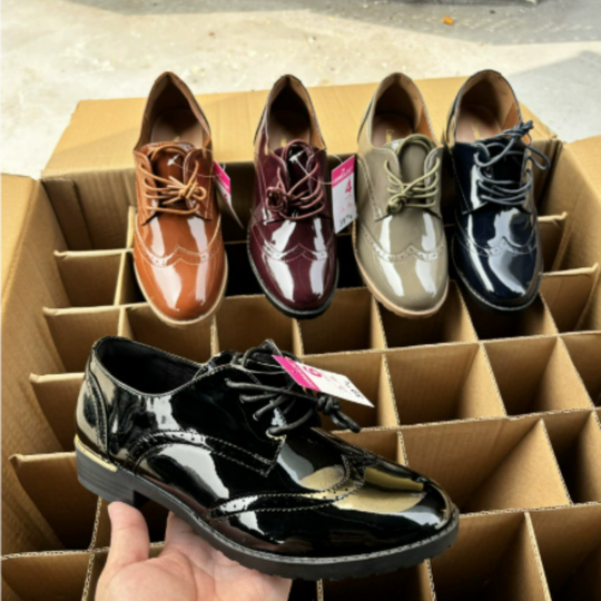 Bequeme Elegante Vintage Schuhe Mit Glänzendem Leder Schuhe R&B