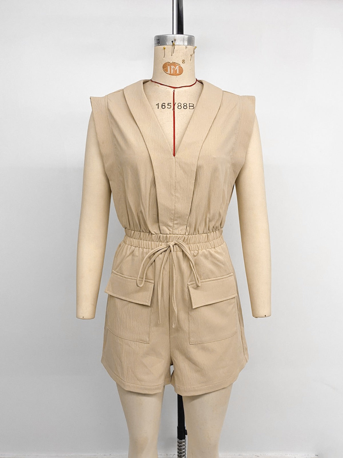 R&B | Kordelzug Tasche V-Ausschnitt einfarbig Jumpsuit Shorts