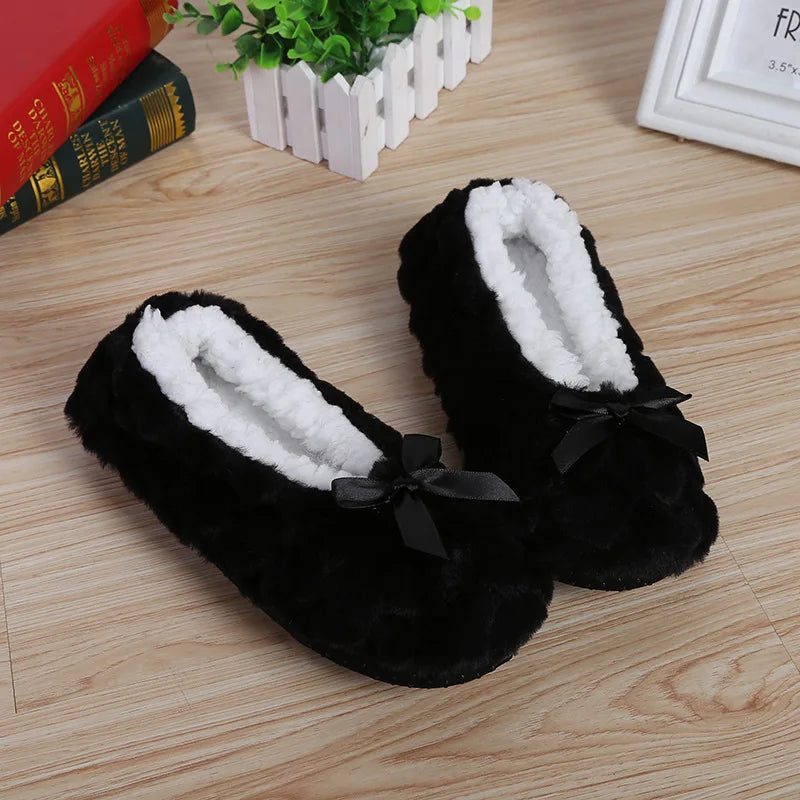 April Slippers | Weich & Flauschig R&B