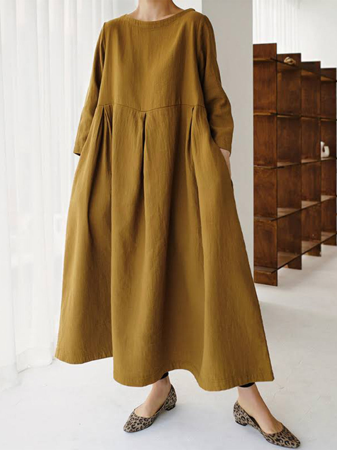 Lockeres kleid mit Seitentaschen
