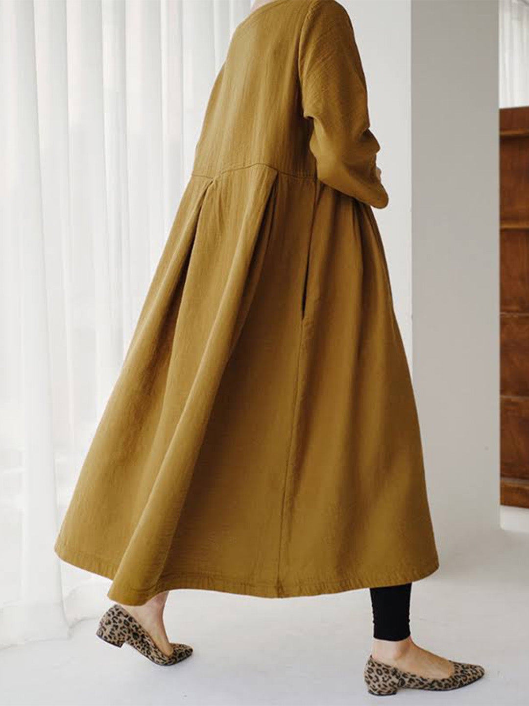Lockeres kleid mit Seitentaschen