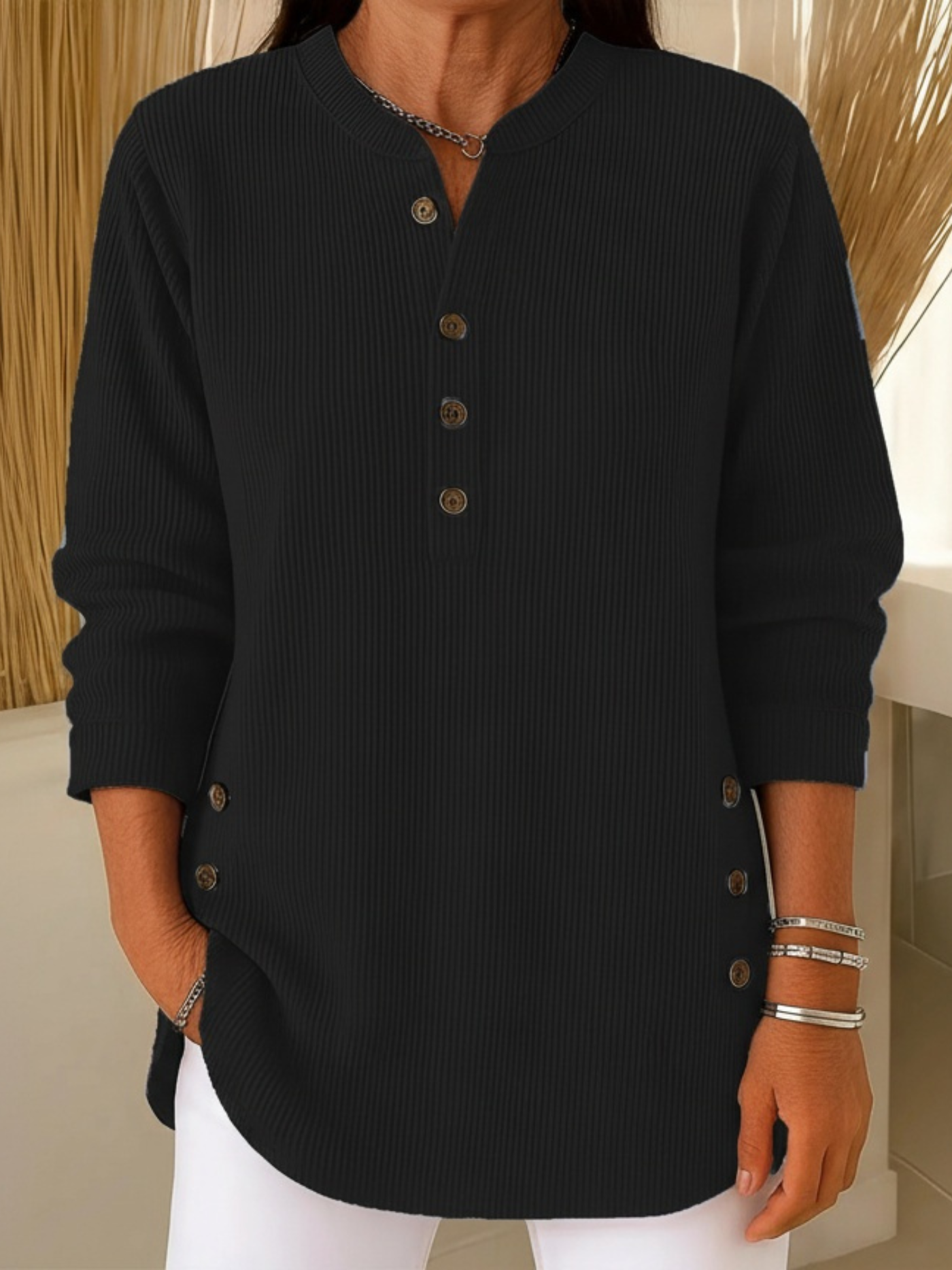 R&B | Bequemer Pullover mit Schickem Knopfdetail