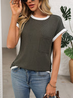 R&B | Gestricktes kontrastierendes T-Shirt mit Rundhalsausschnitt