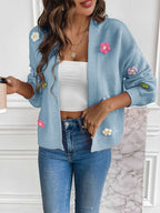 R&B | Strickcardigan mit Blütendetails Offene Vorderseite Feminin und Stylisch