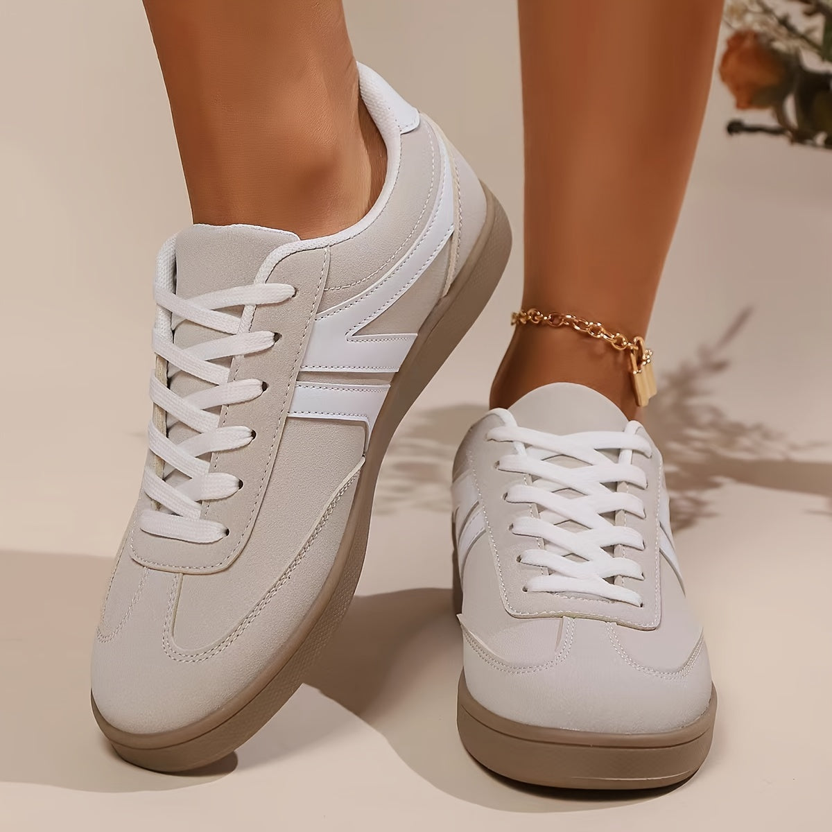 R&B | Bequeme Damensneaker In Einfarbigen Farben