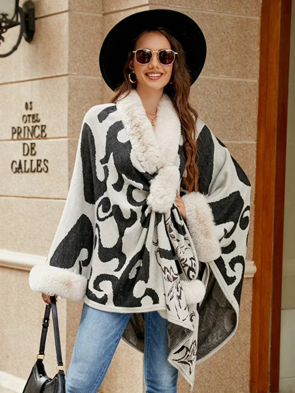 R&B | Stilvolles Poncho für Den Winter mit Druck