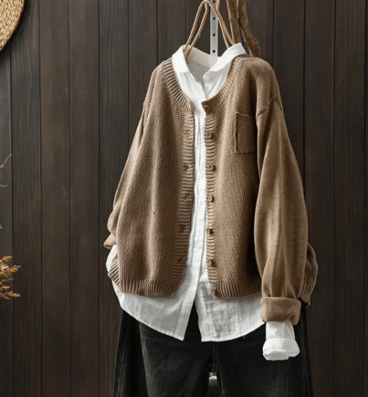 R&B | Cardigan mit Klassischem Knopfdesign