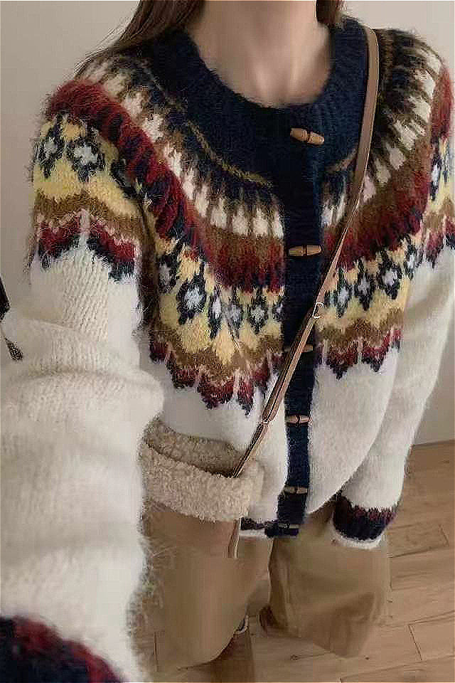 R&B | Rundhals Fair Isle Weihnachten Hornknopf Strickjacke