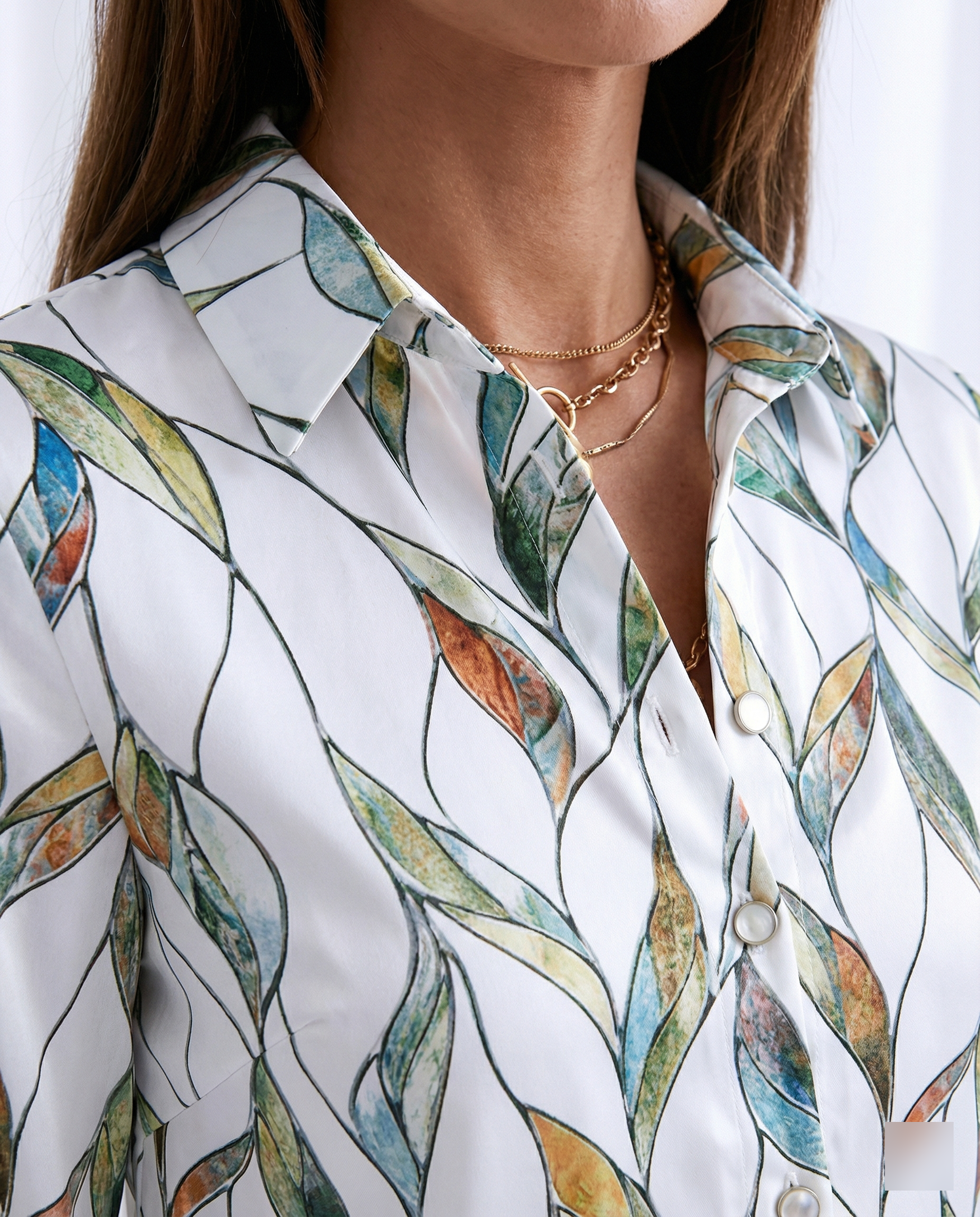 R&B | Stilvolle Bluse mit Aufgedruckten Knöpfen