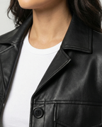Leichte Steppjacke Damen mit Cropped Schnitt und Taschen