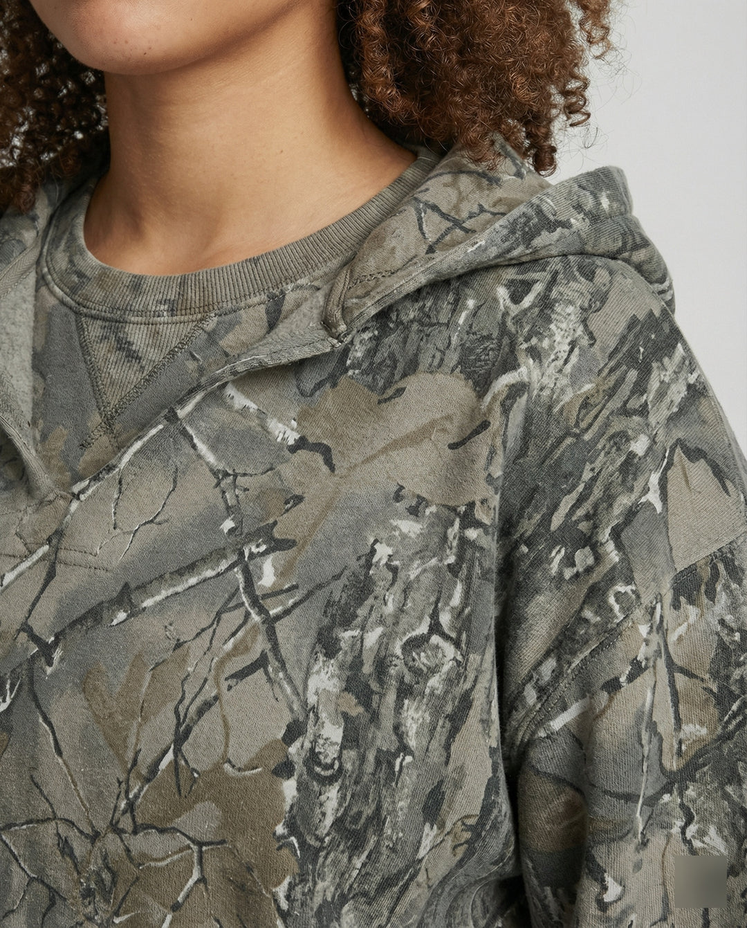 R&B | Retro Unisex Hoodie mit Camouflage-Muster