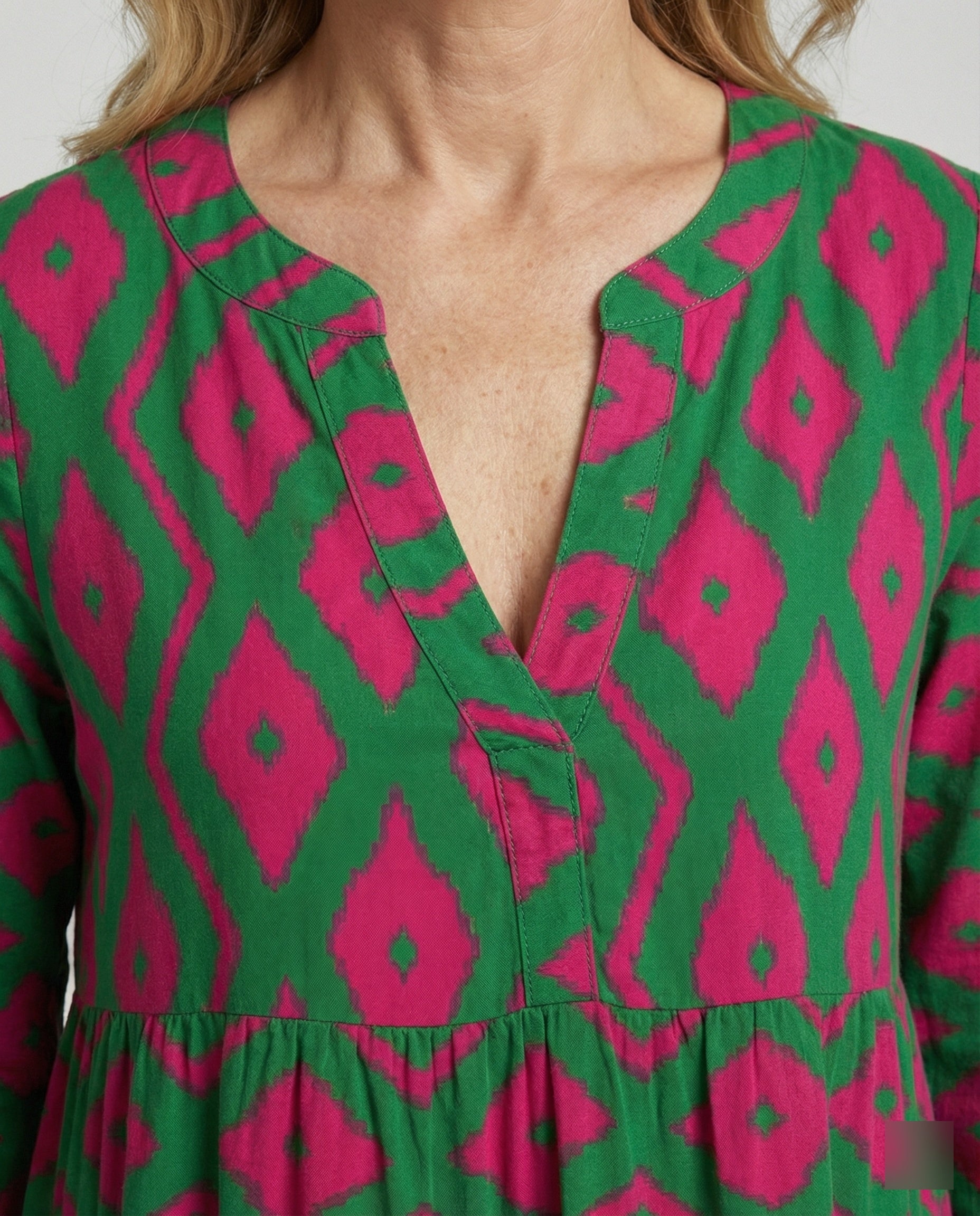 Damen Luftiges Sommerkleid mit verspieltem Print