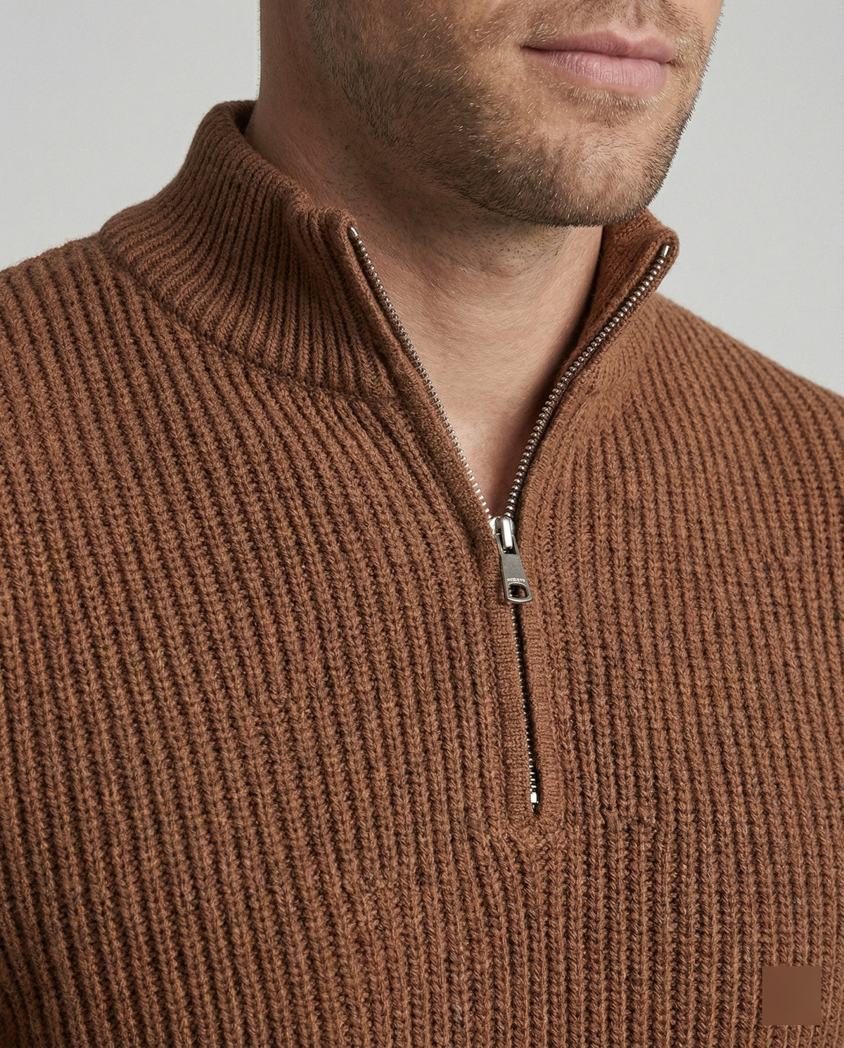 Herren Strickpullover mit modernem Halbreißverschluss und gestreiftem Design R&B