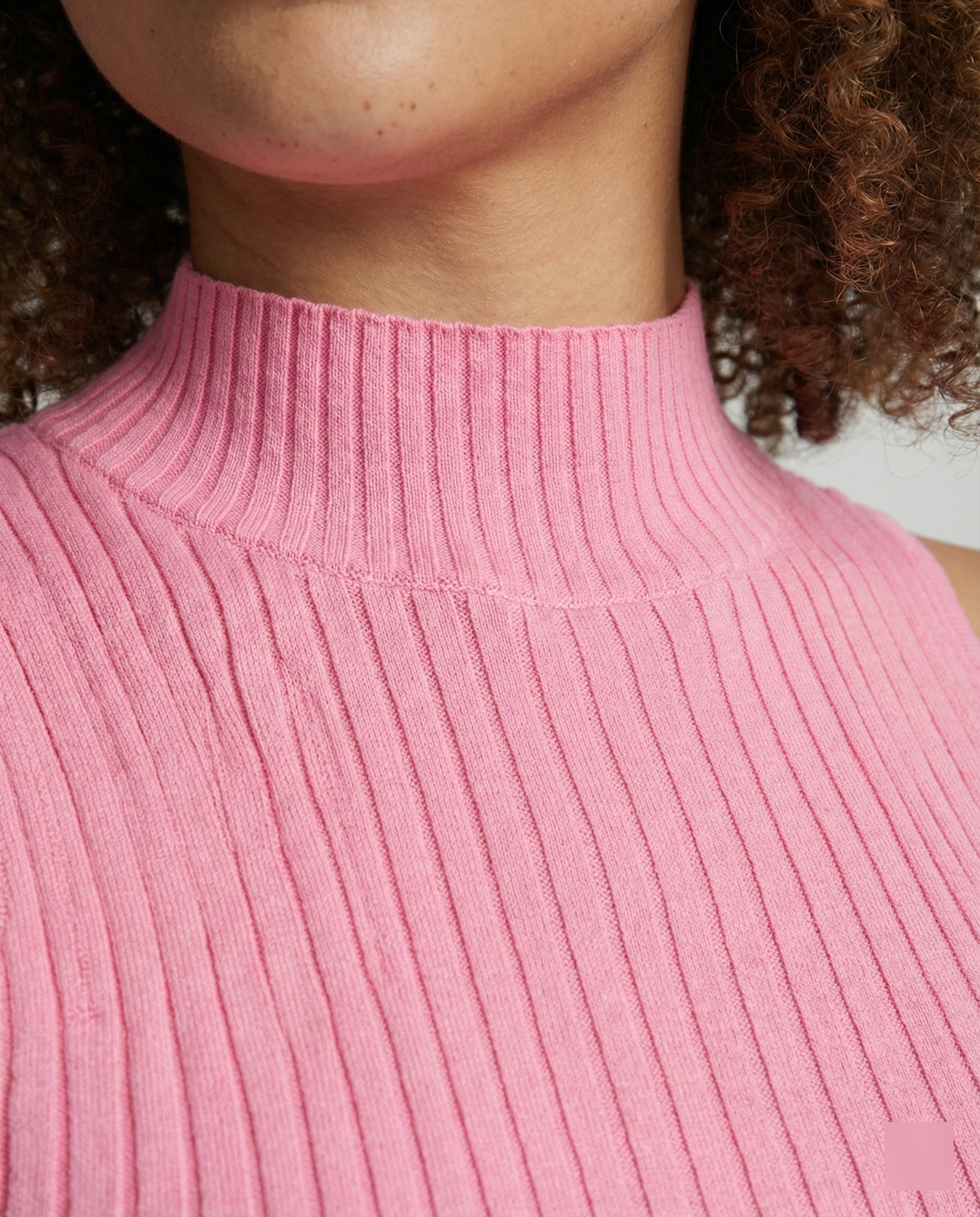 Damen Kleid mit ärmellosem, figurbetontem Oberteil und voluminösem Rock R&B