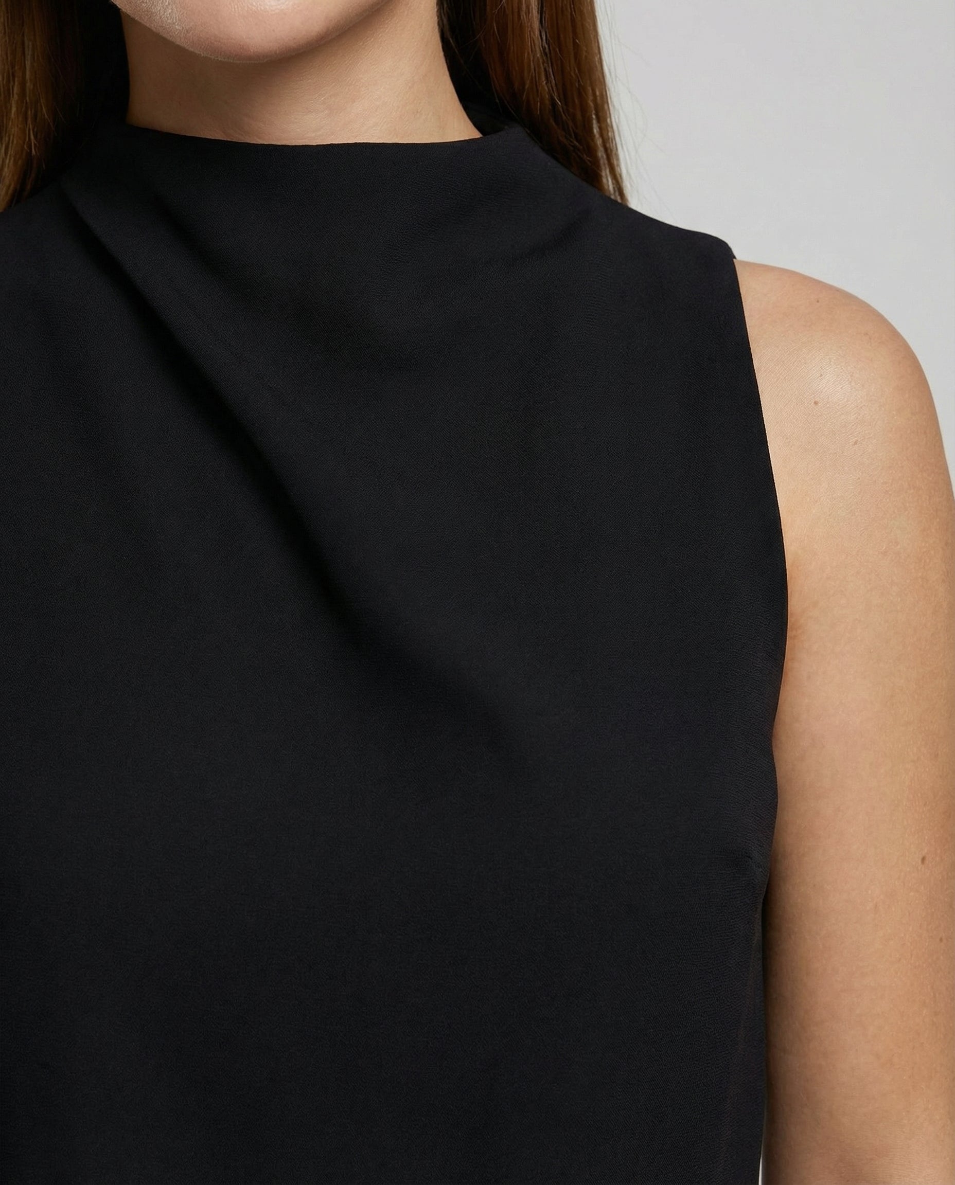 Eleganter Jumpsuit mit Rundhalsausschnitt für Alltag & Besondere Anlässe - R&B