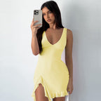 R&B | Kleid mit Hosenträgern und V-Ausschnitt mit Fransen