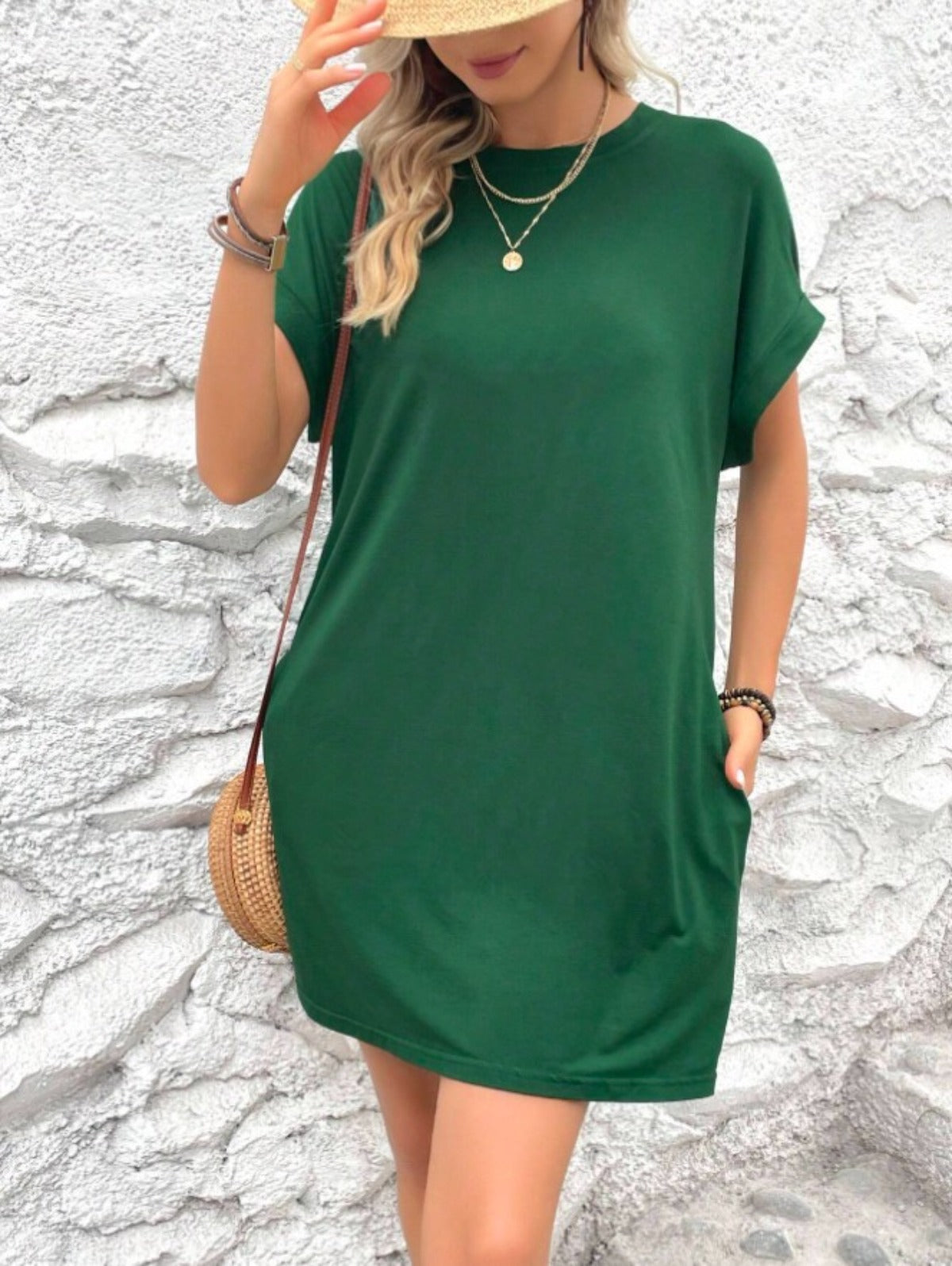 R&B | Lässiges einfarbiges Kleid mit Rundhalsausschnitt