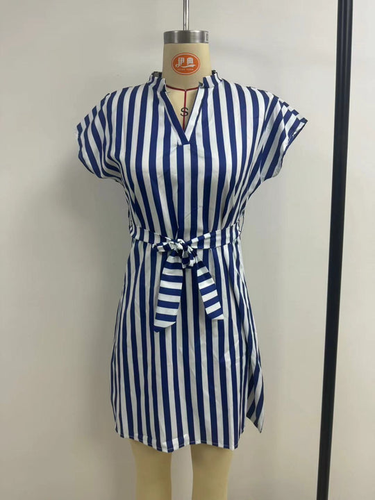 R&B | Ärmelloses gestreiftes Kleid mit Schnürsenkeln