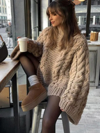 R&B | Grobstrick Großer Pullover mit hohem Kragen