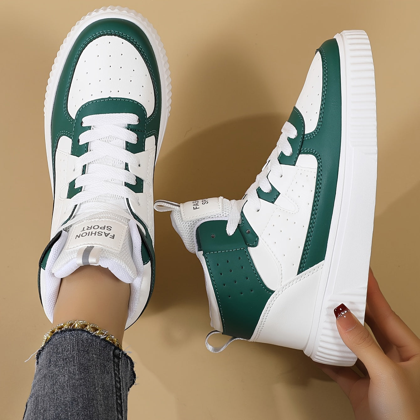 HighTop Sneakers Sara R&B