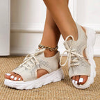 Sandalen mit Plateausohle