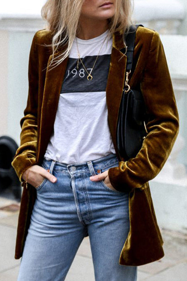 R&B | Blazer aus Samt im Streetstyle