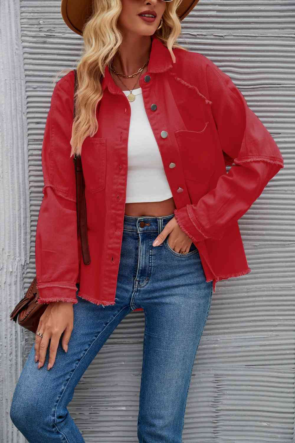R&B | Raw Hem Kragen Denimjacke