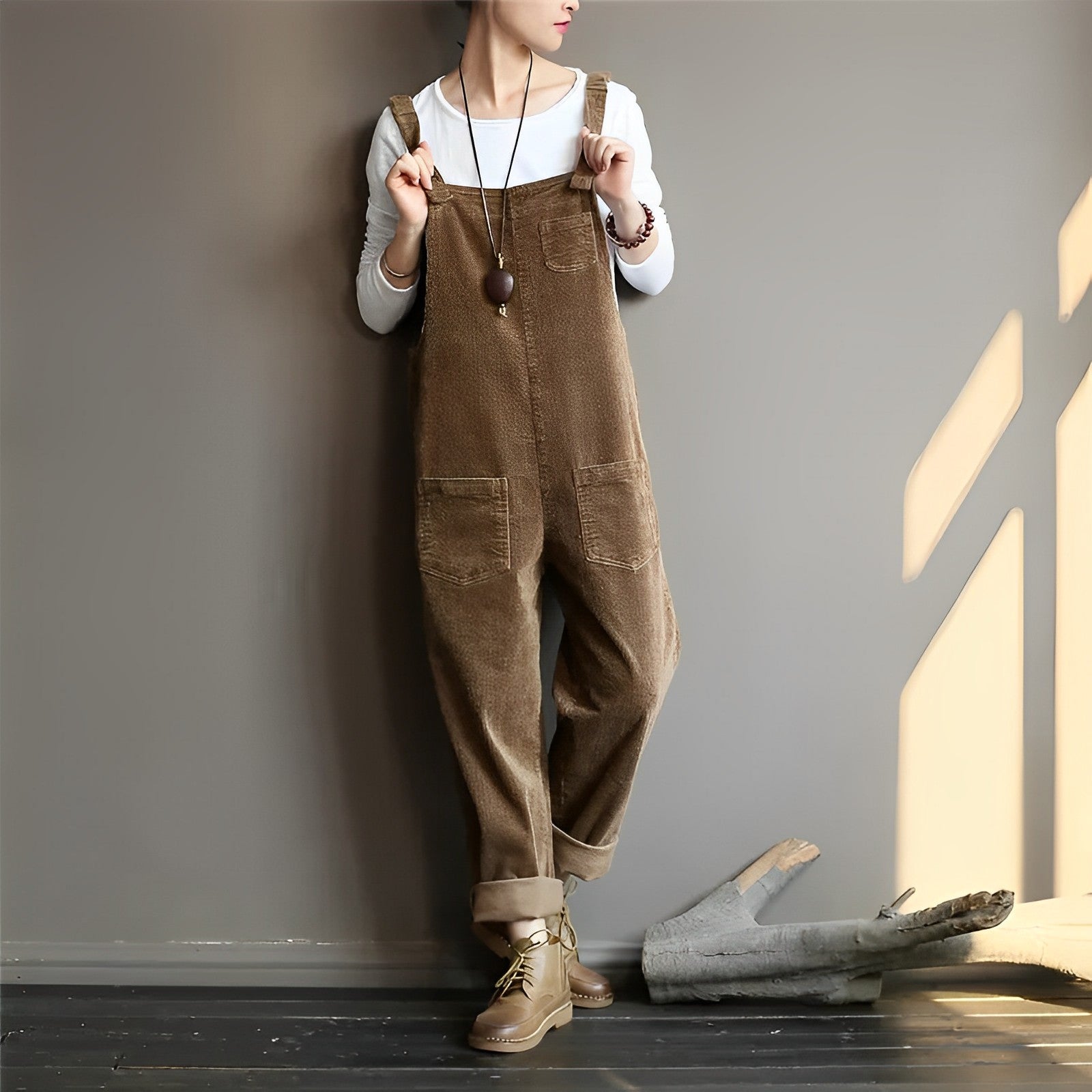 R&B | Damen Samt Retro Latzhose Perfekt für den Frühling