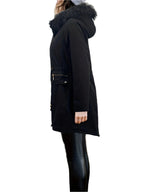 R&B | Pelz Winterjacke für Damen - mit Kapuze und Taschen