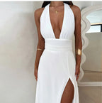 R&B | Tief ausgeschnittenes Halterkleid mit Schlitz