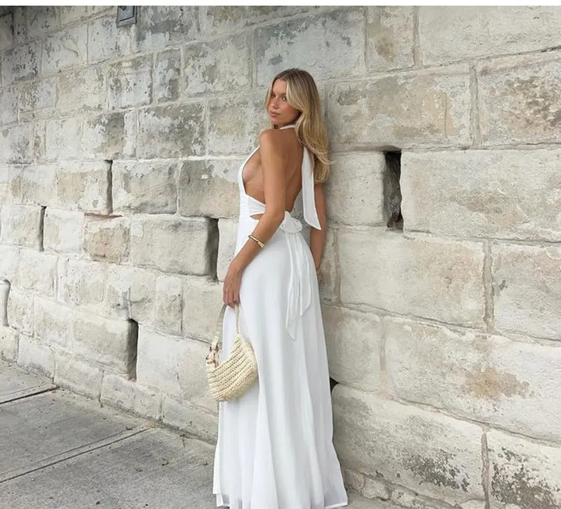 R&B | Tief ausgeschnittenes Halterkleid mit Schlitz