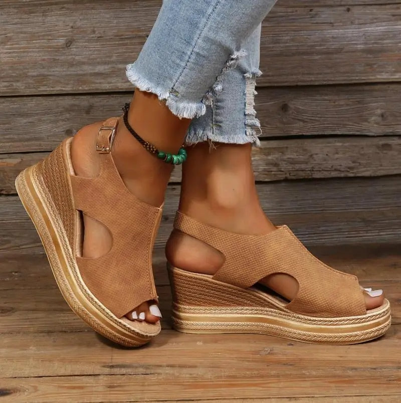 R&B | Schnallen Keilsandalen