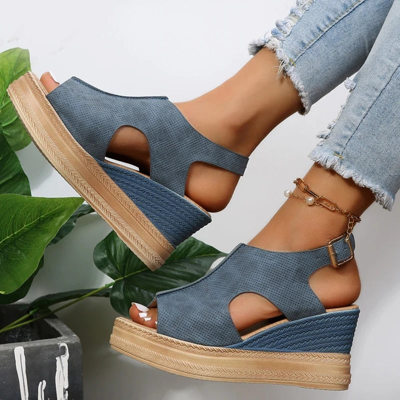 R&B | Schnallen Keilsandalen