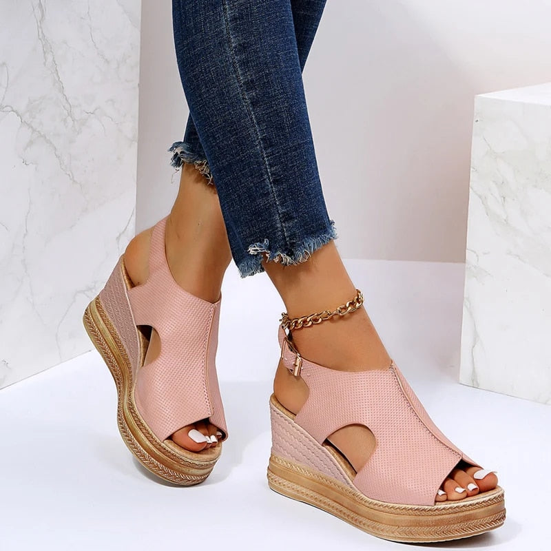 R&B | Schnallen Keilsandalen