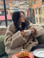 R&B | Teddy-Mantel - Weicher Schaffell-Look - Oversized Passform - Hoher Kragen - Reißverschlussverschluss