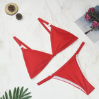 R&B Zweiteiliger Bikini-Badeanzug mit goldfarbigen Metallringen und dreieckigen Körbchen