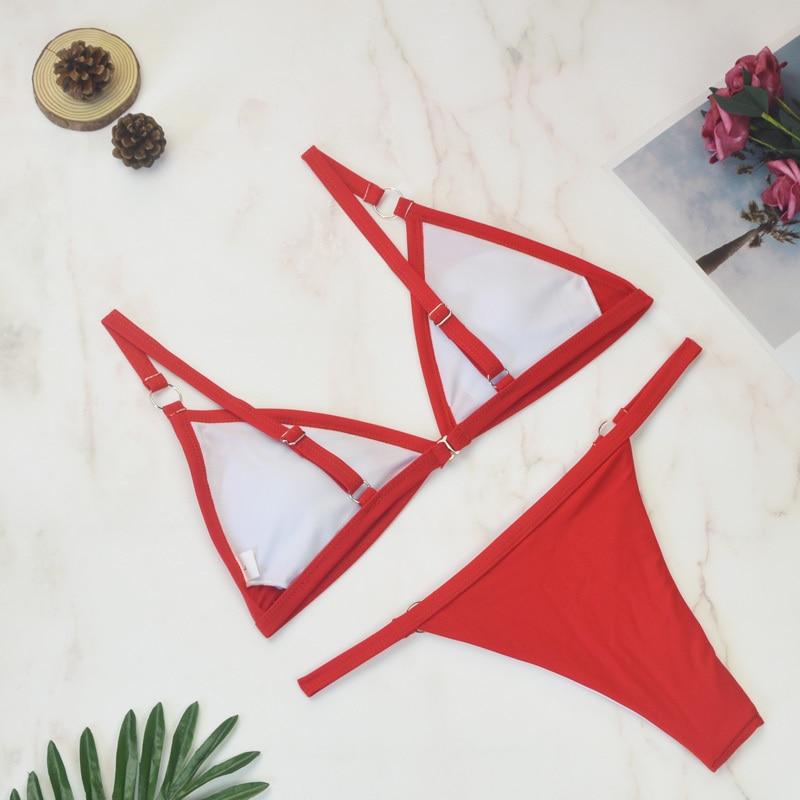 R&B Zweiteiliger Bikini-Badeanzug mit goldfarbigen Metallringen und dreieckigen Körbchen