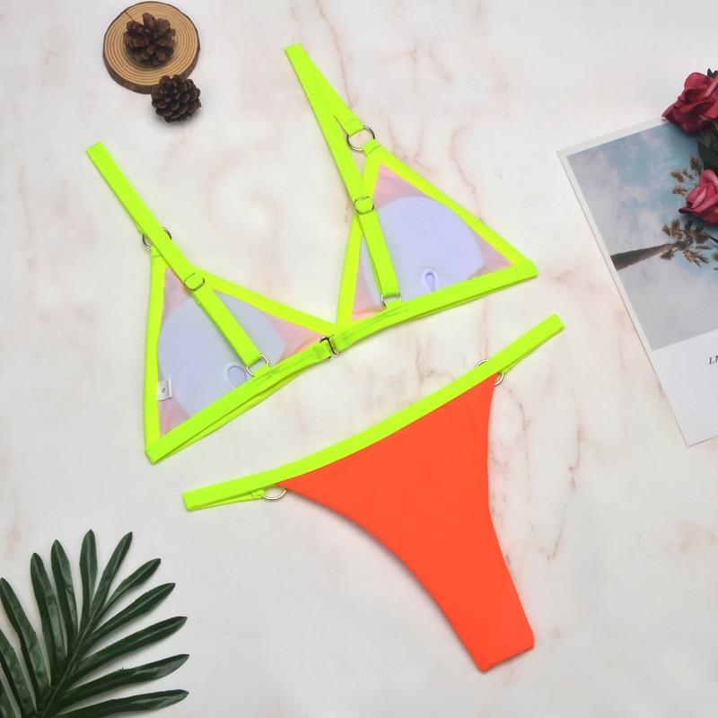 R&B Zweiteiliger Bikini-Badeanzug mit goldfarbigen Metallringen und dreieckigen Körbchen