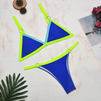 R&B Zweiteiliger Bikini-Badeanzug mit goldfarbigen Metallringen und dreieckigen Körbchen