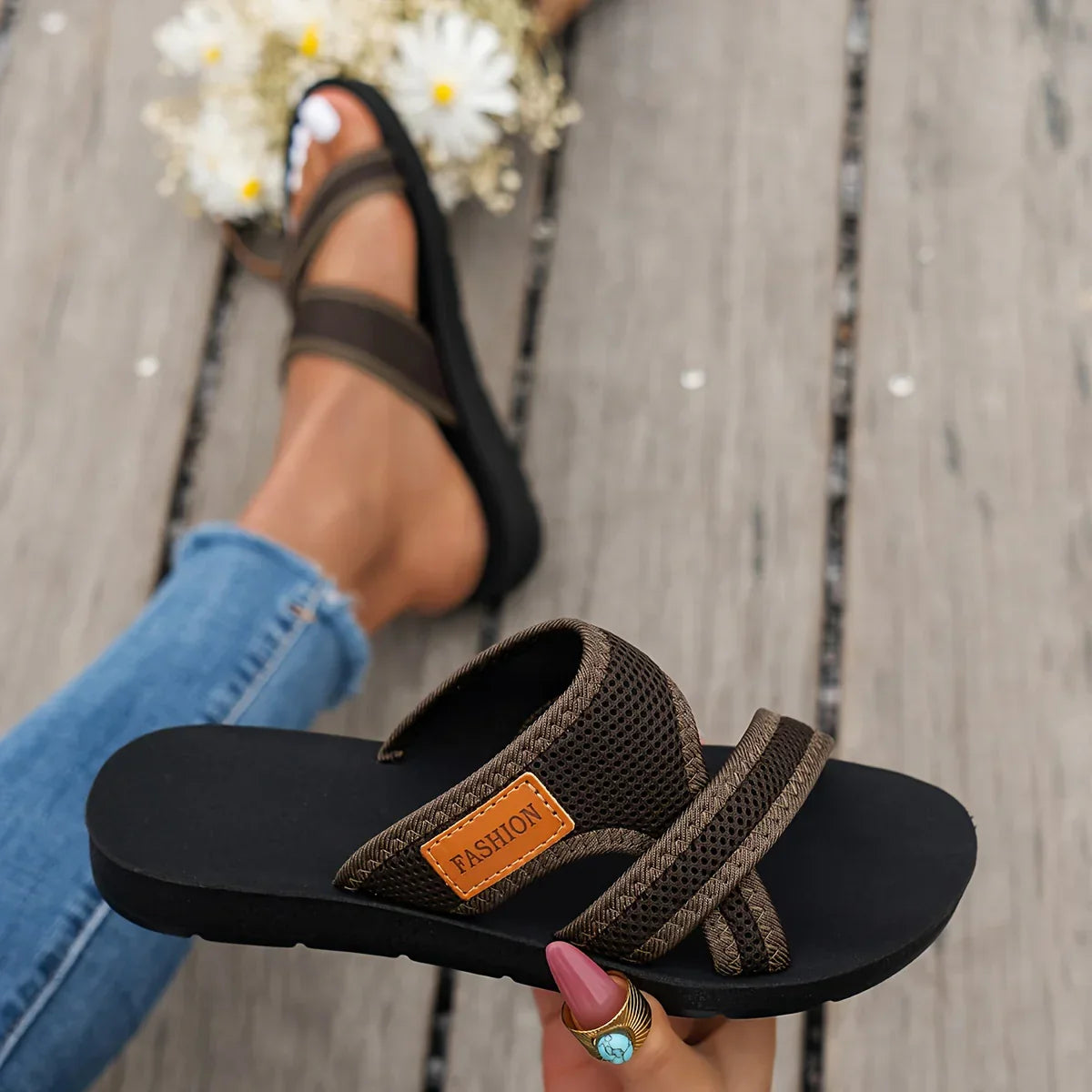 Heidi-Mode | Lässige Riemchensandalen