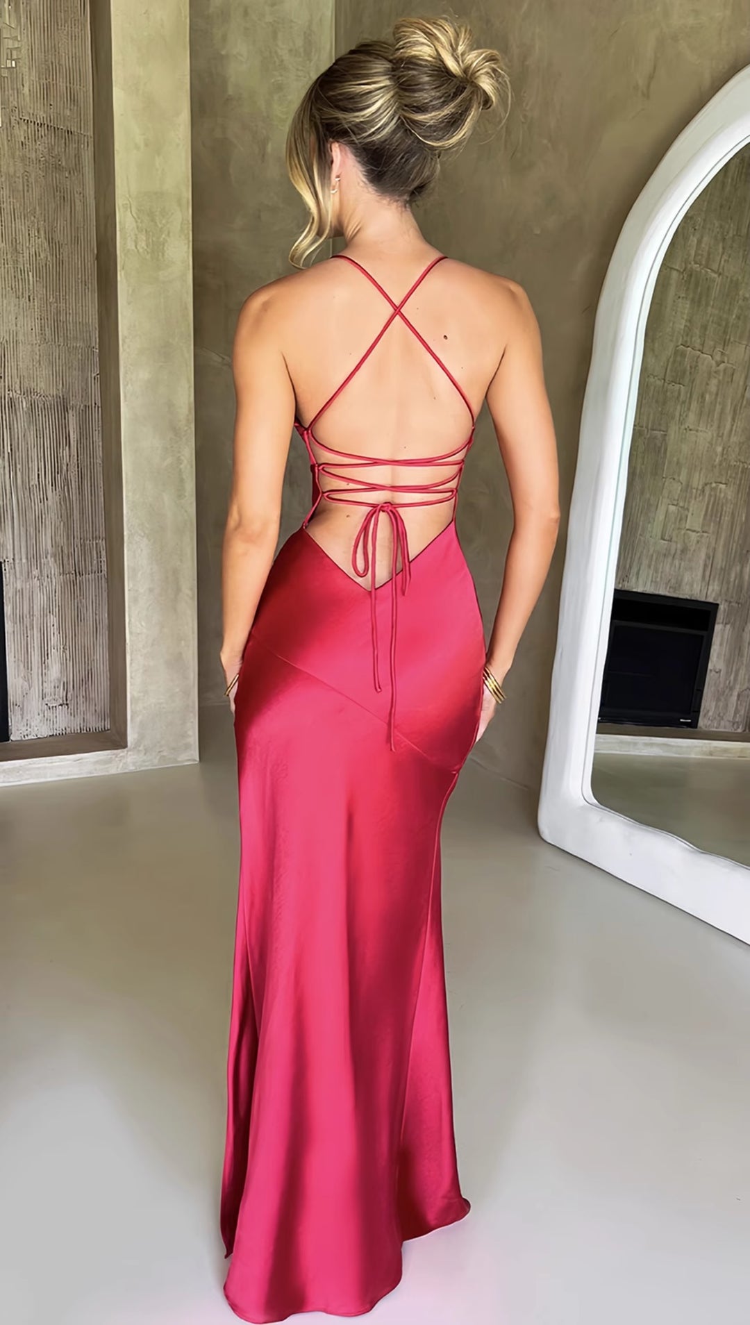 R&B | Sexy Kleid mit V-Ausschnitt