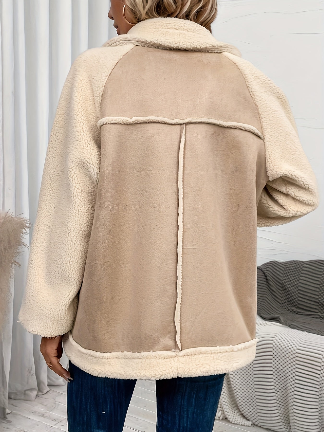 R&B | Weiche Kurze Jacke Aus Imitiertem Wildleder Modernes Design Komfort und Eleganz